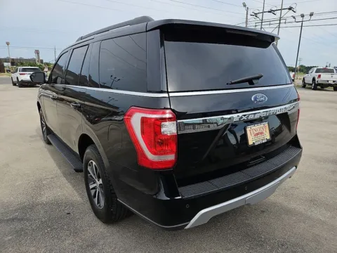 More photos of 2018 Ford Expedition XLT at Vincent Motor Company, TX