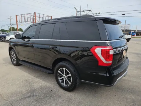 More photos of 2018 Ford Expedition XLT at Vincent Motor Company, TX