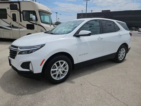 Photos of 2023 Chevrolet Equinox LT for sale in Abilene, TX at Vincent Motor Company