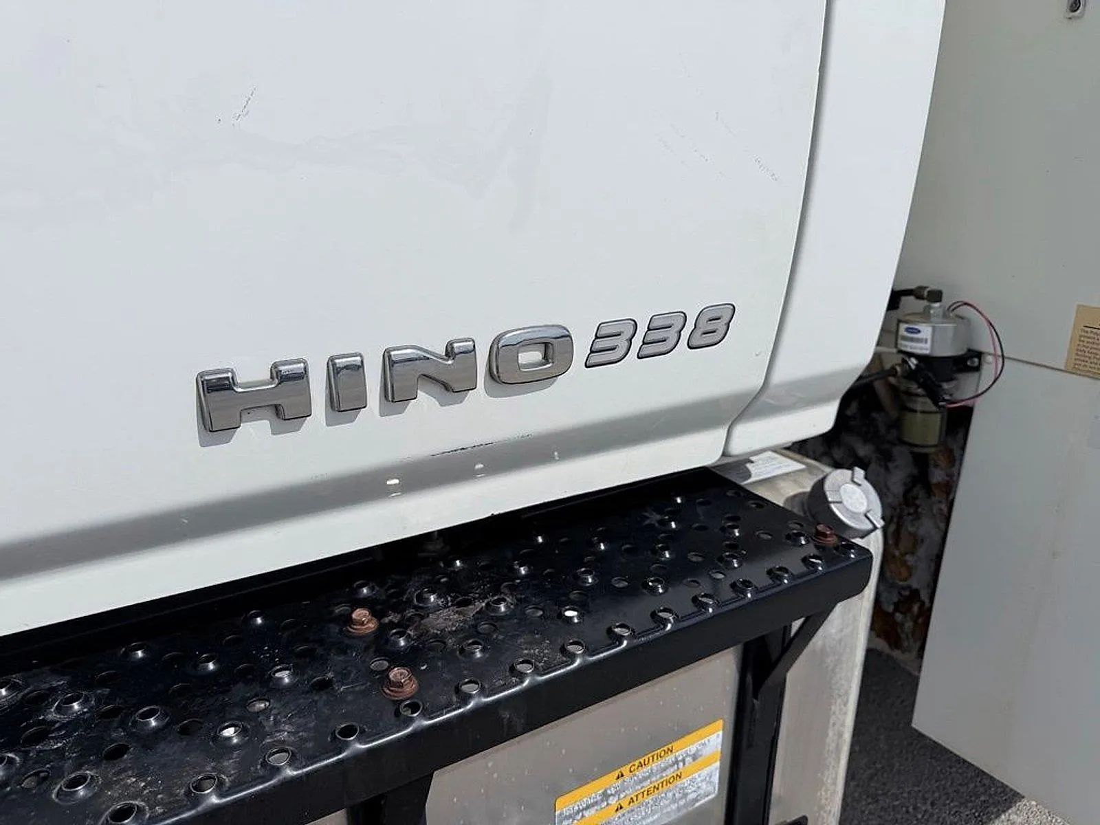 Hino 338 photo 12