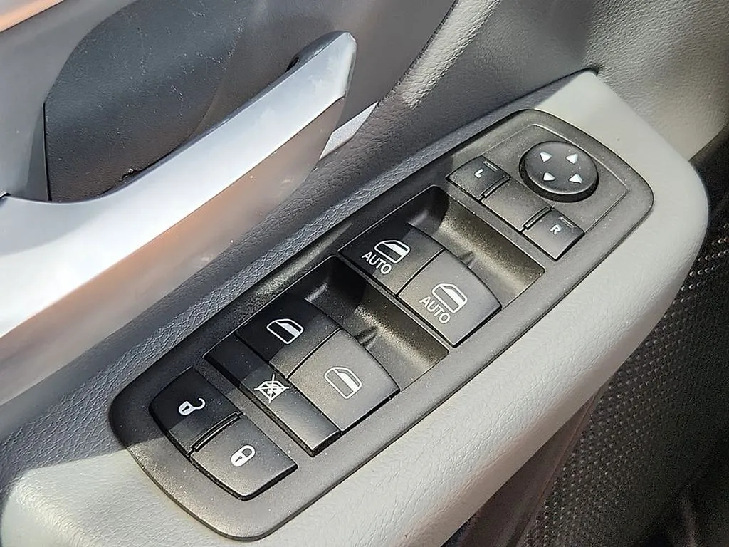 2022 RAM Ram 1500 Pickup Big Horn/Lone Star - Photo 25
