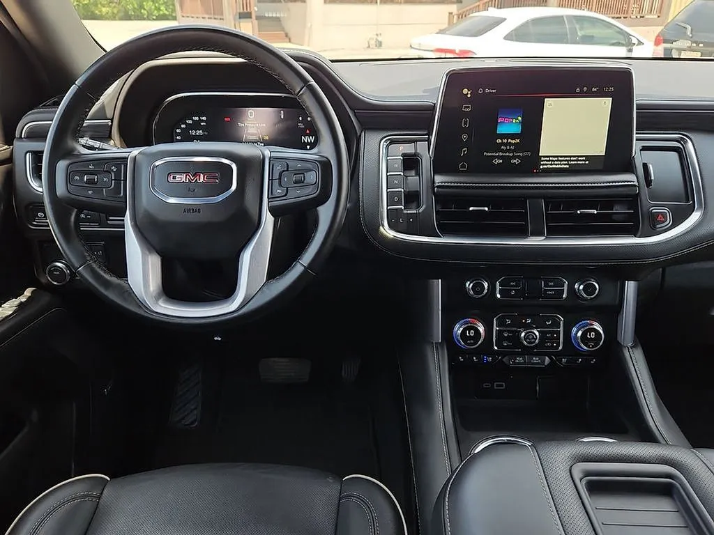 2024 GMC Yukon SLT - Photo 18