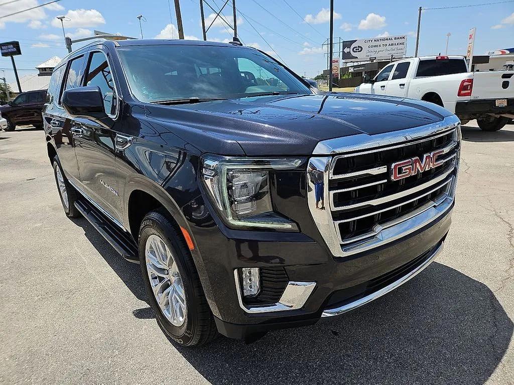2024 GMC Yukon SLT - Photo 11