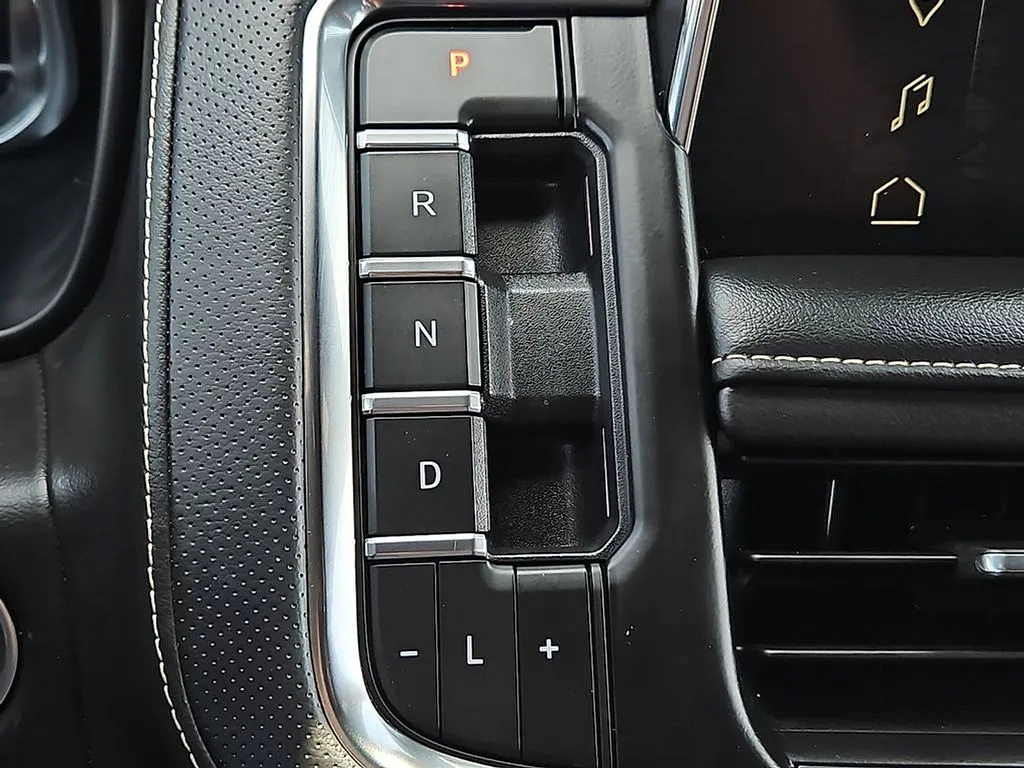 2024 GMC Yukon SLT - Photo 27