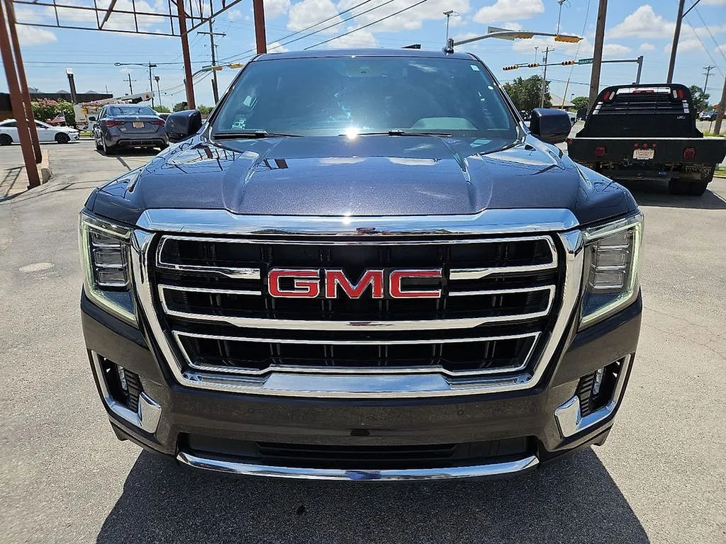 2024 GMC Yukon SLT - Photo 12