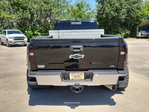 More photos of 2019 Chevrolet Silverado 3500HD LTZ at Vincent Motor Company, TX