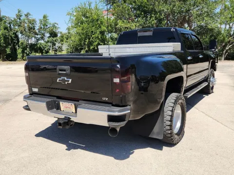 More photos of 2019 Chevrolet Silverado 3500HD LTZ at Vincent Motor Company, TX