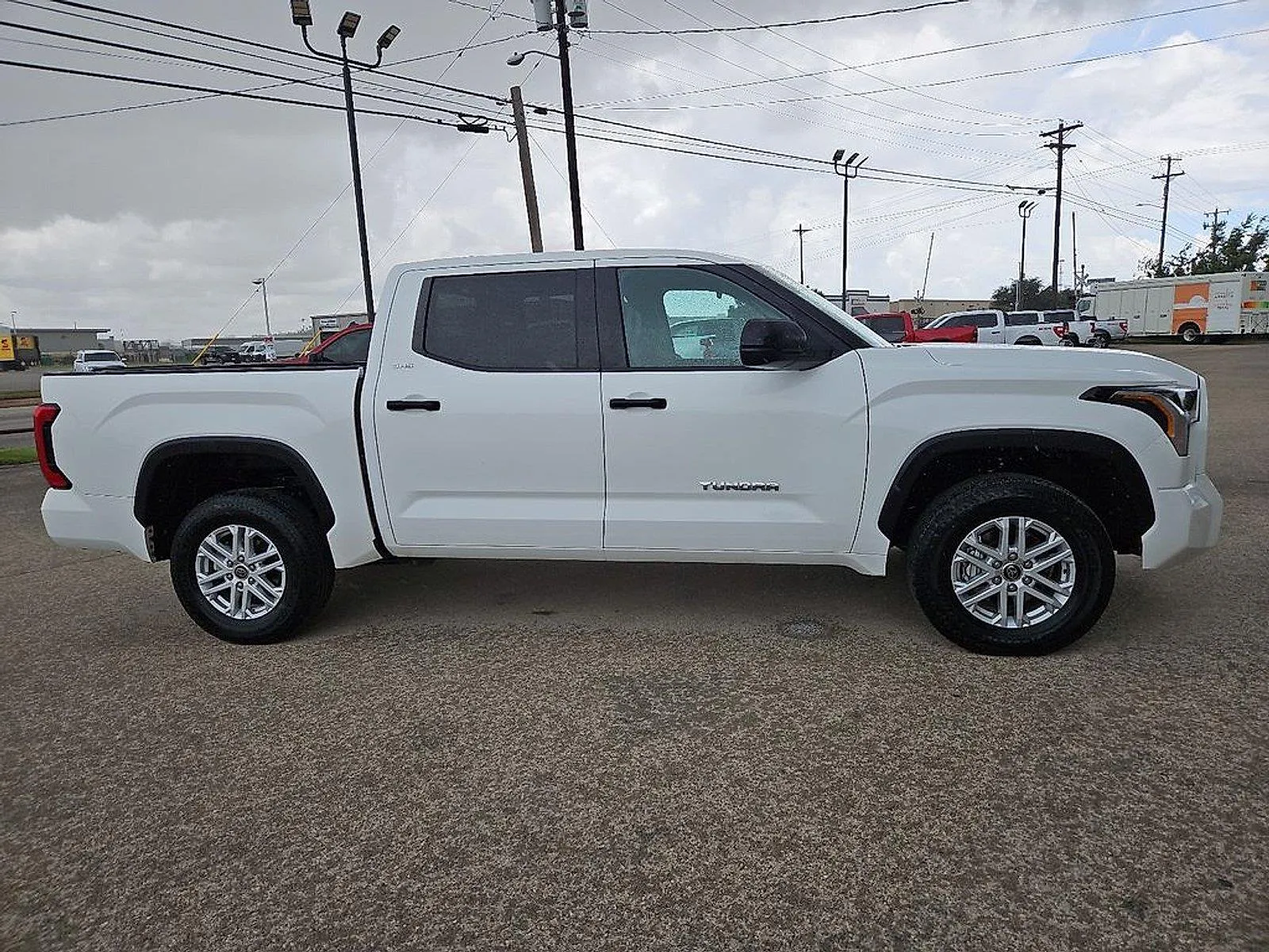 Toyota Tundra photo 9