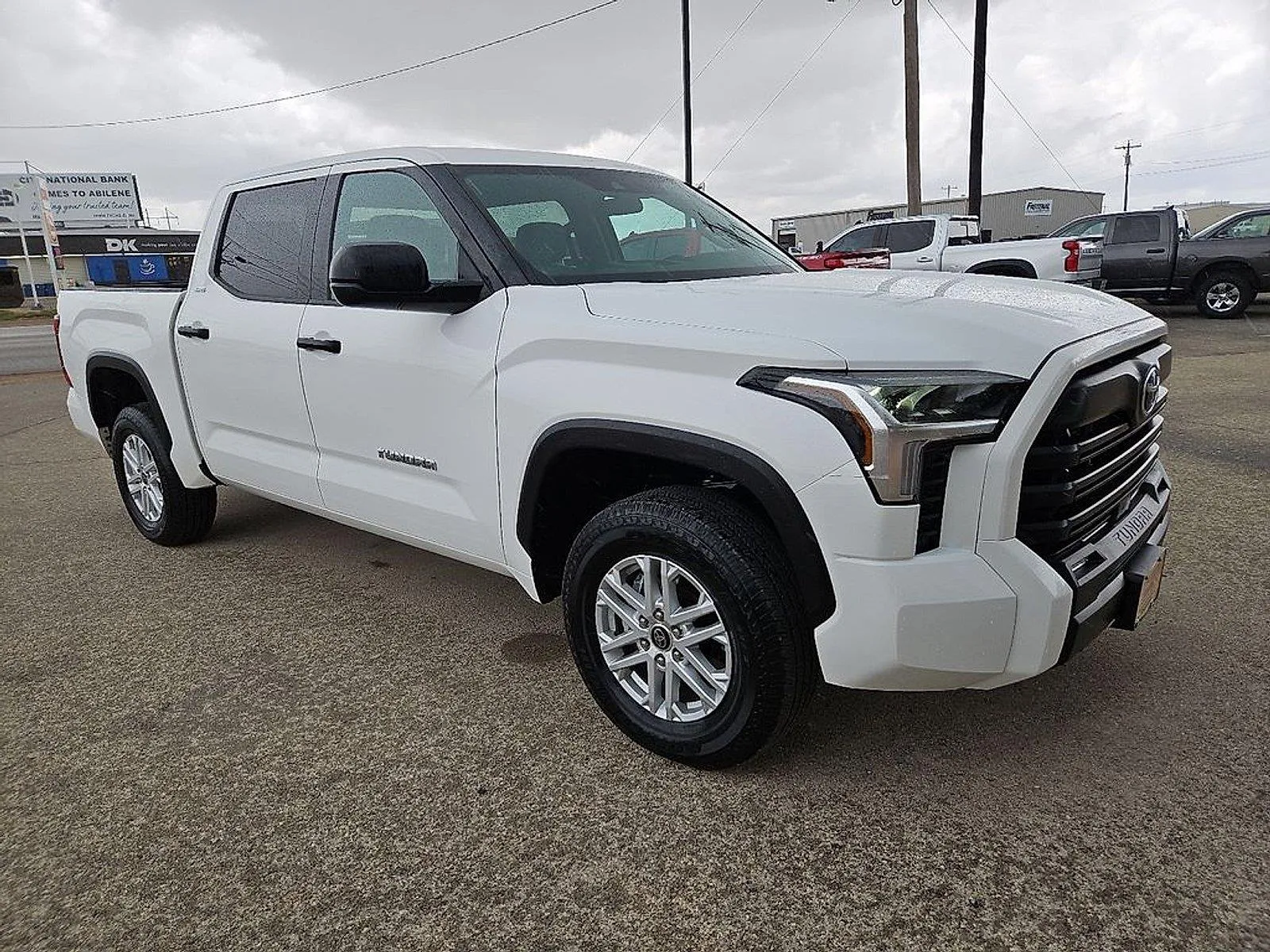 Toyota Tundra photo 10