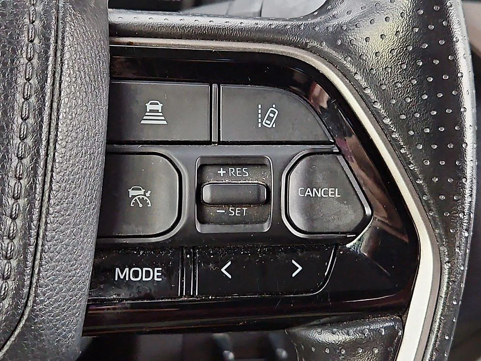 Toyota Tundra photo 27