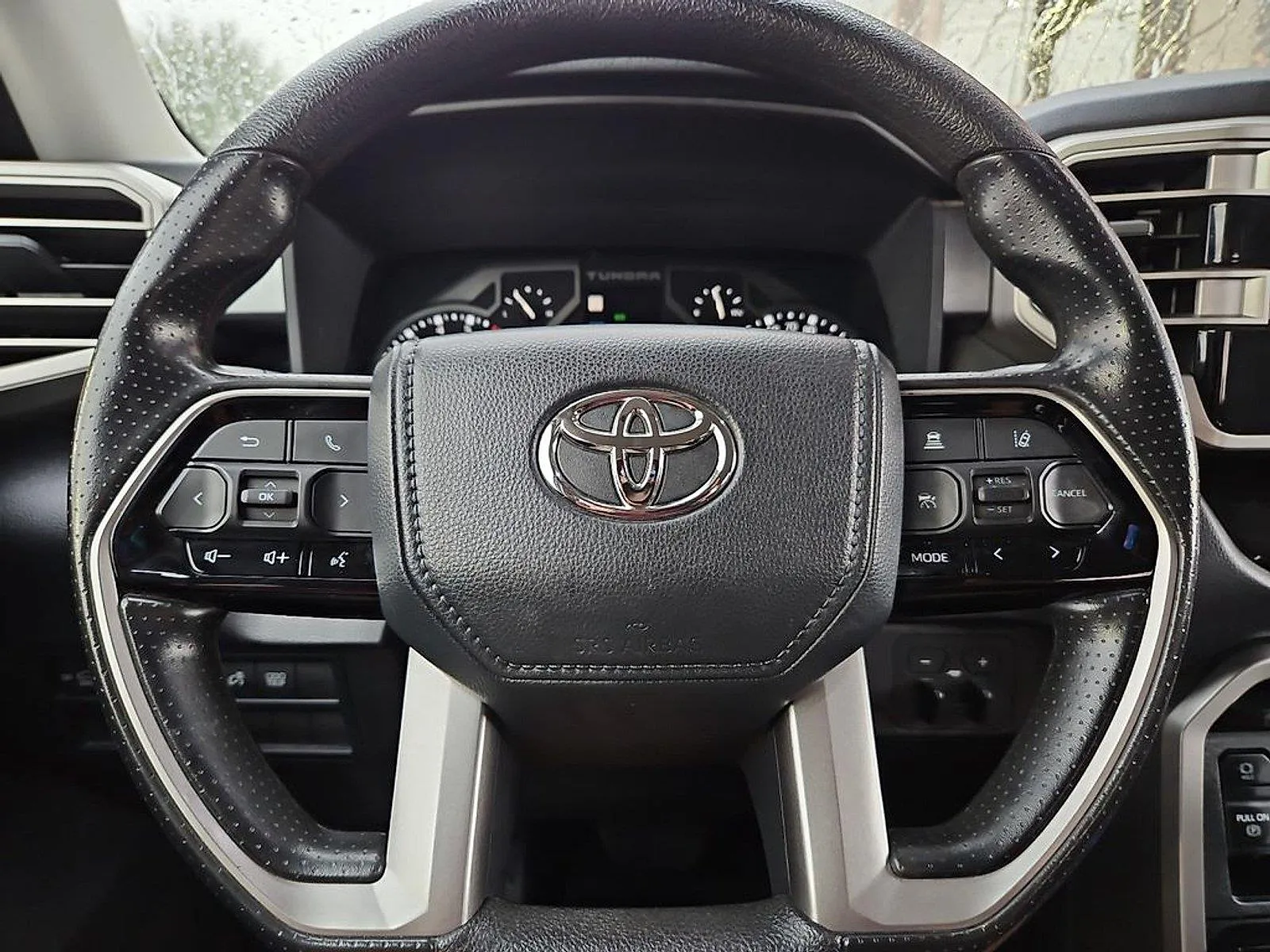 Toyota Tundra photo 30