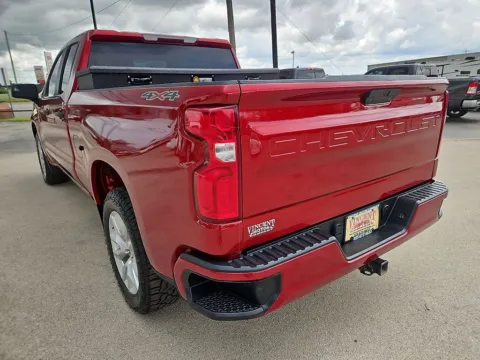 More photos of 2021 Chevrolet Silverado 1500 Custom at Vincent Motor Company, TX