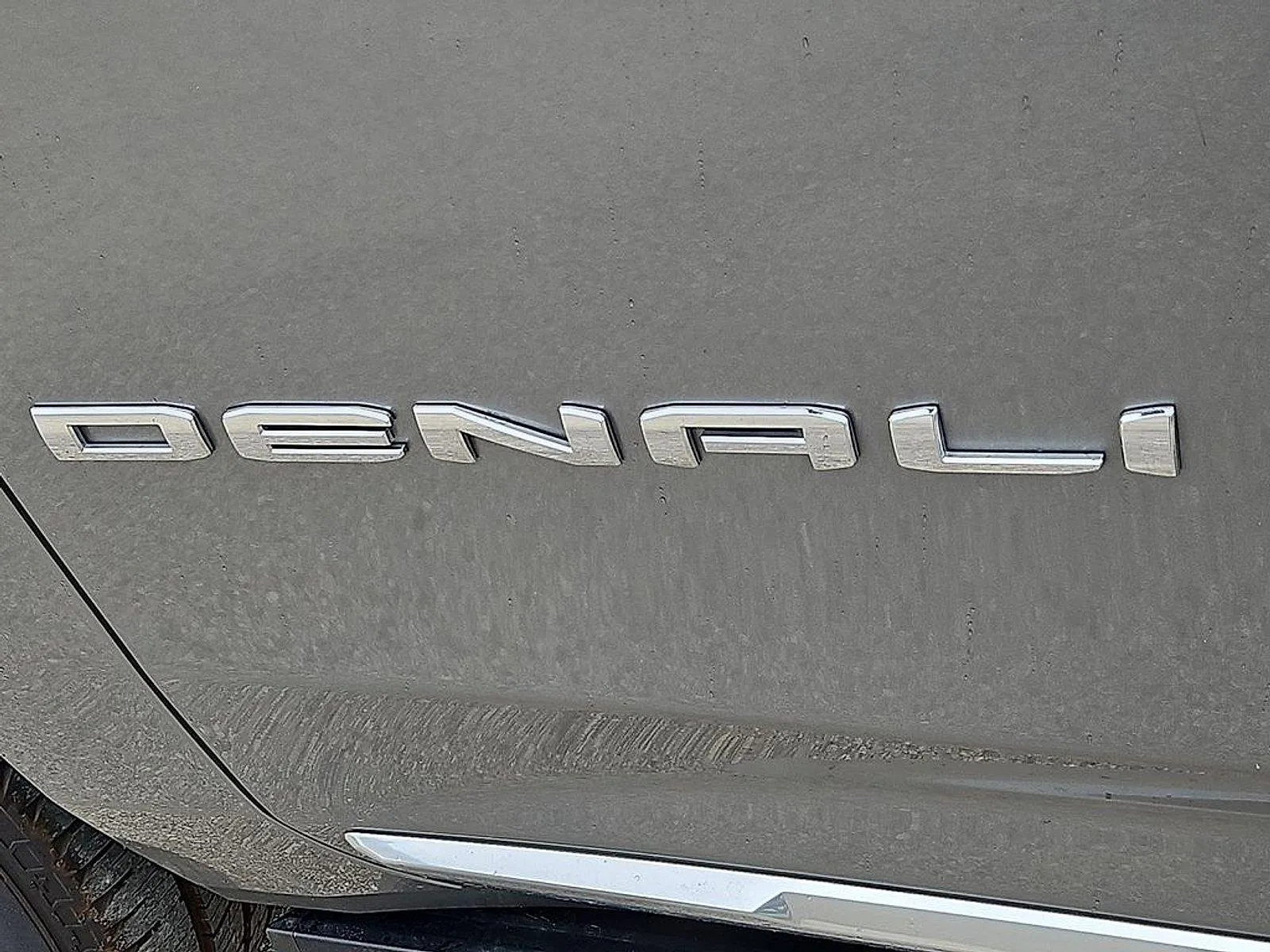 GMC Yukon photo 15