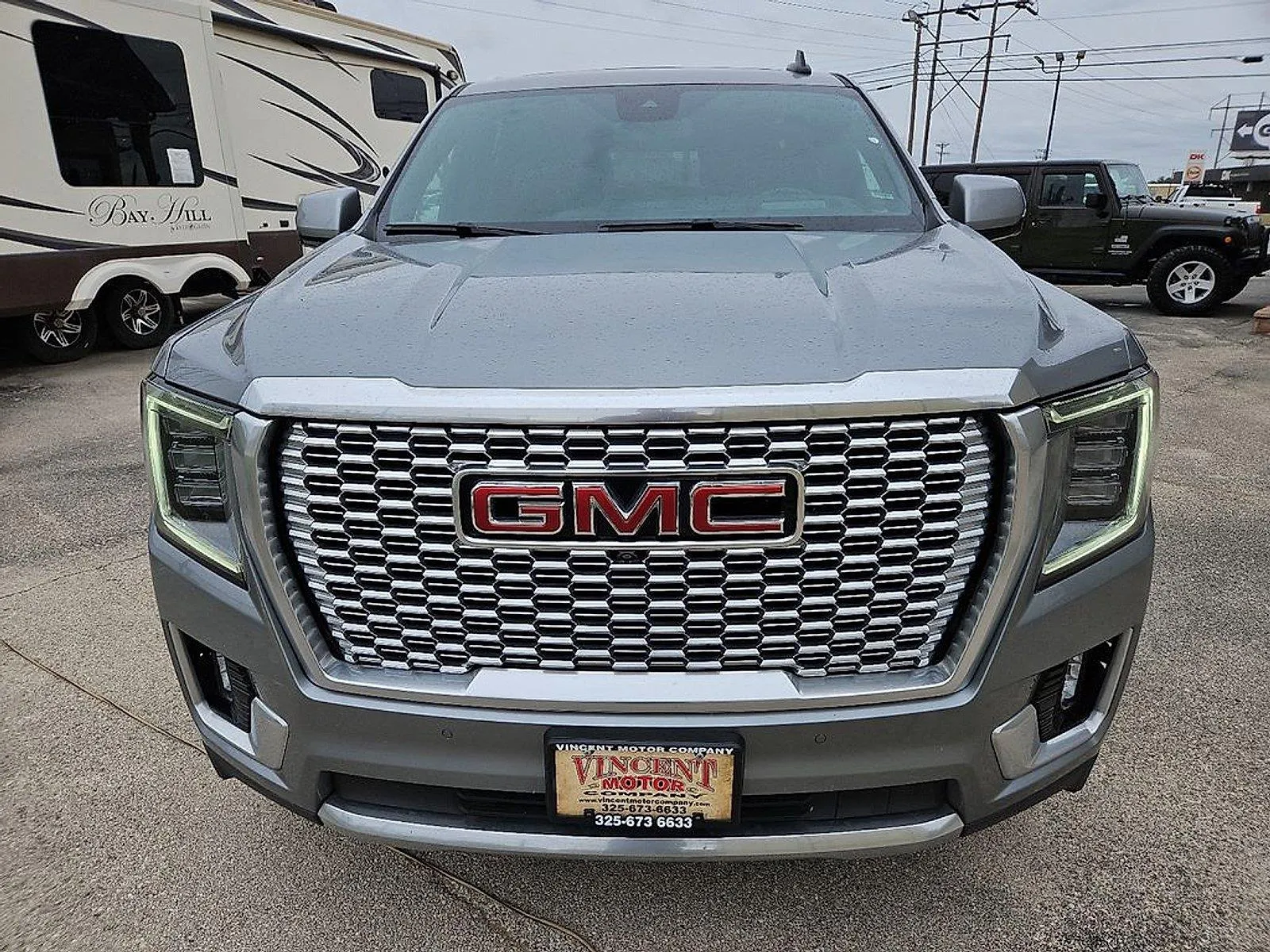 GMC Yukon photo 12