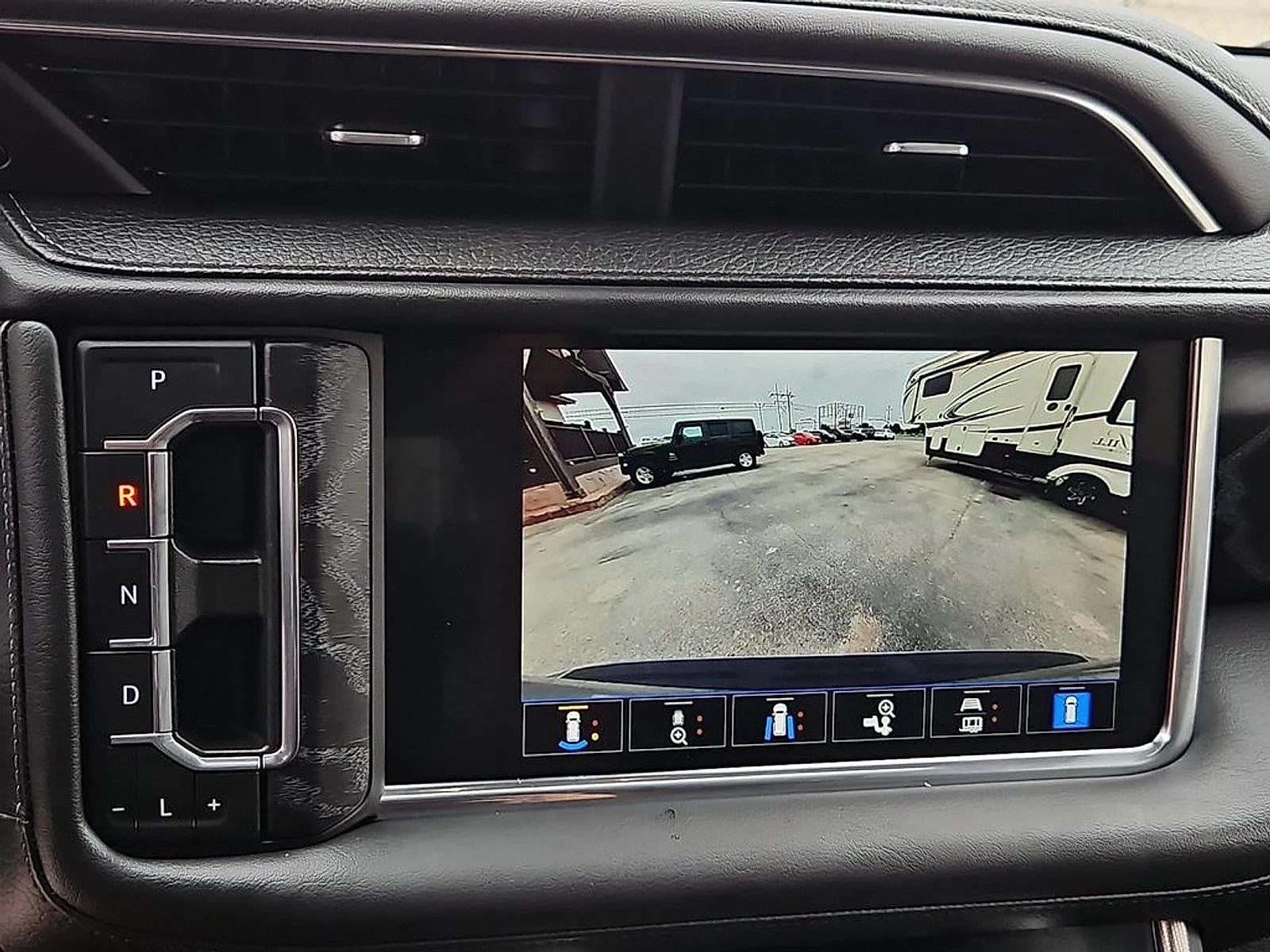 GMC Yukon photo 29