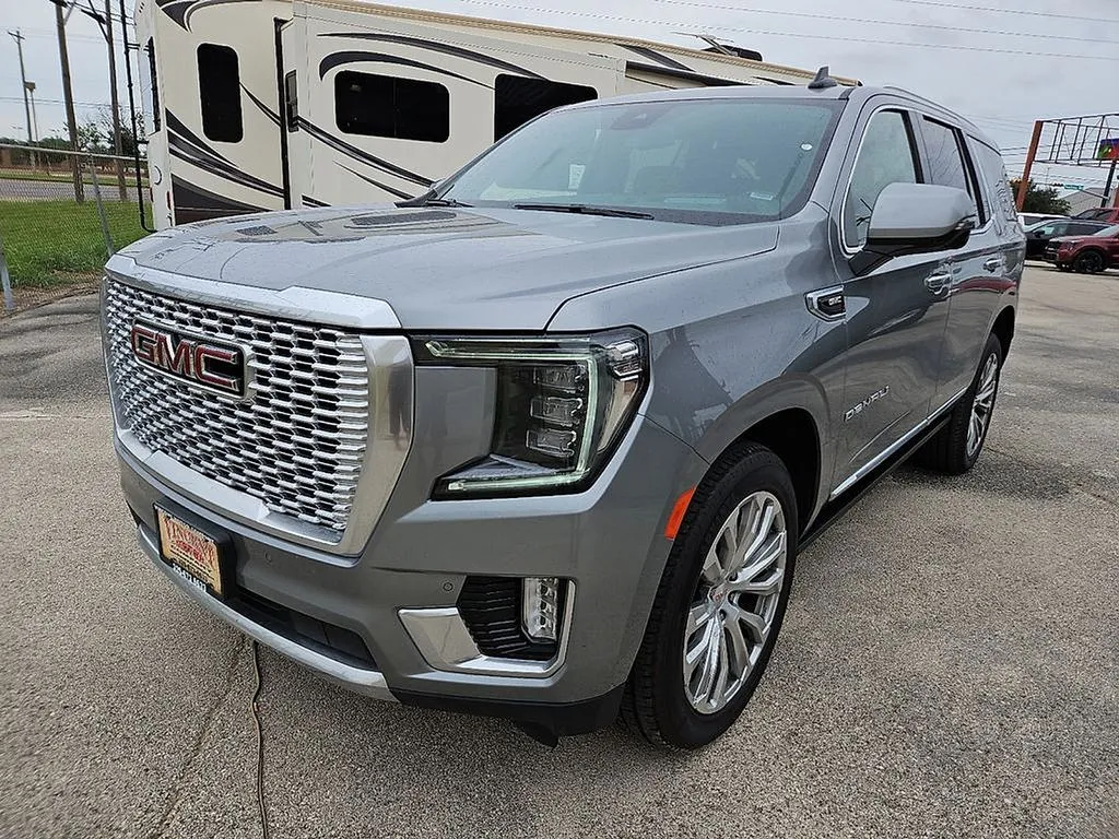 Gray 2023 GMC Yukon Denali for sale in Abilene, TX