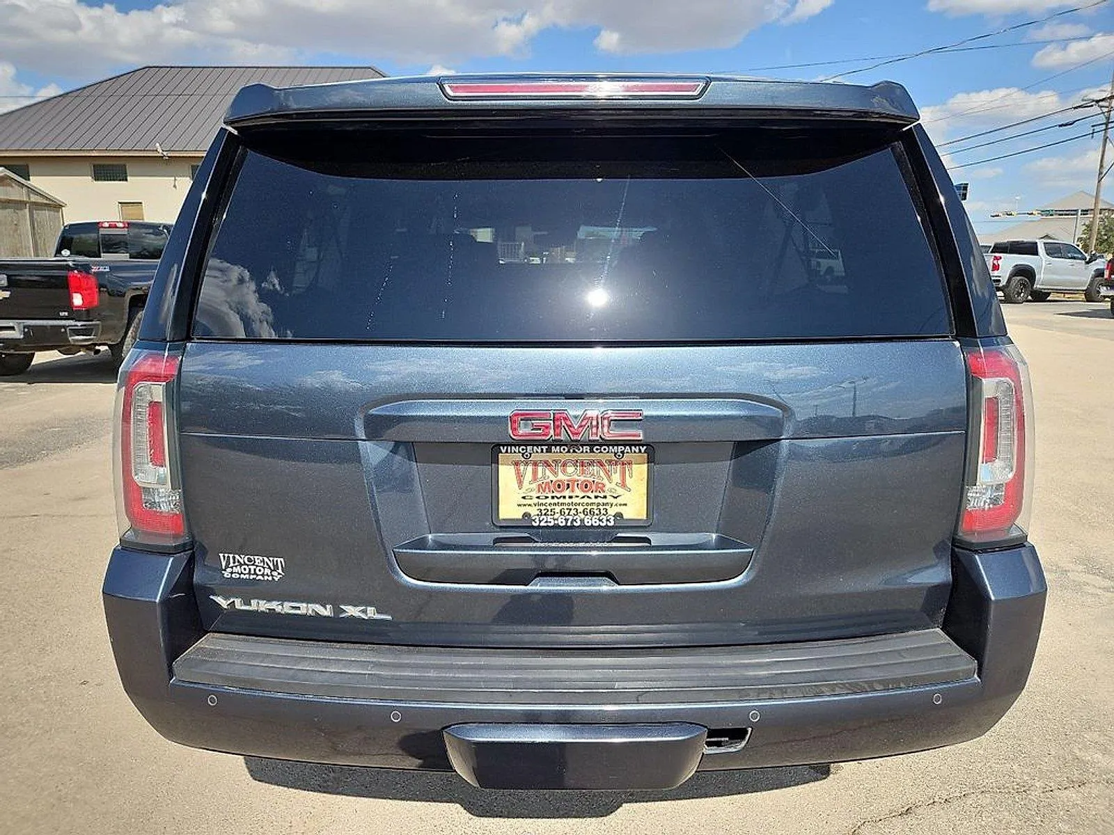 GMC Yukon XL photo 6