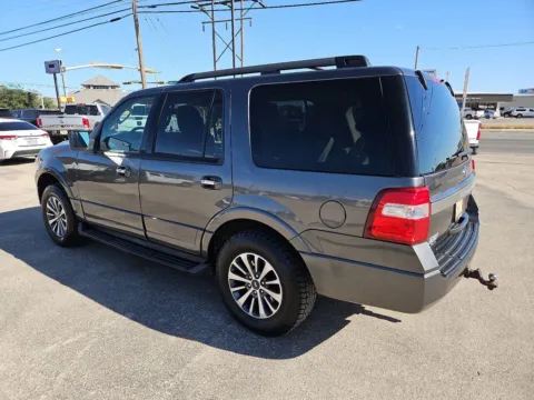 More photos of 2017 Ford Expedition XLT at Vincent Motor Company, TX