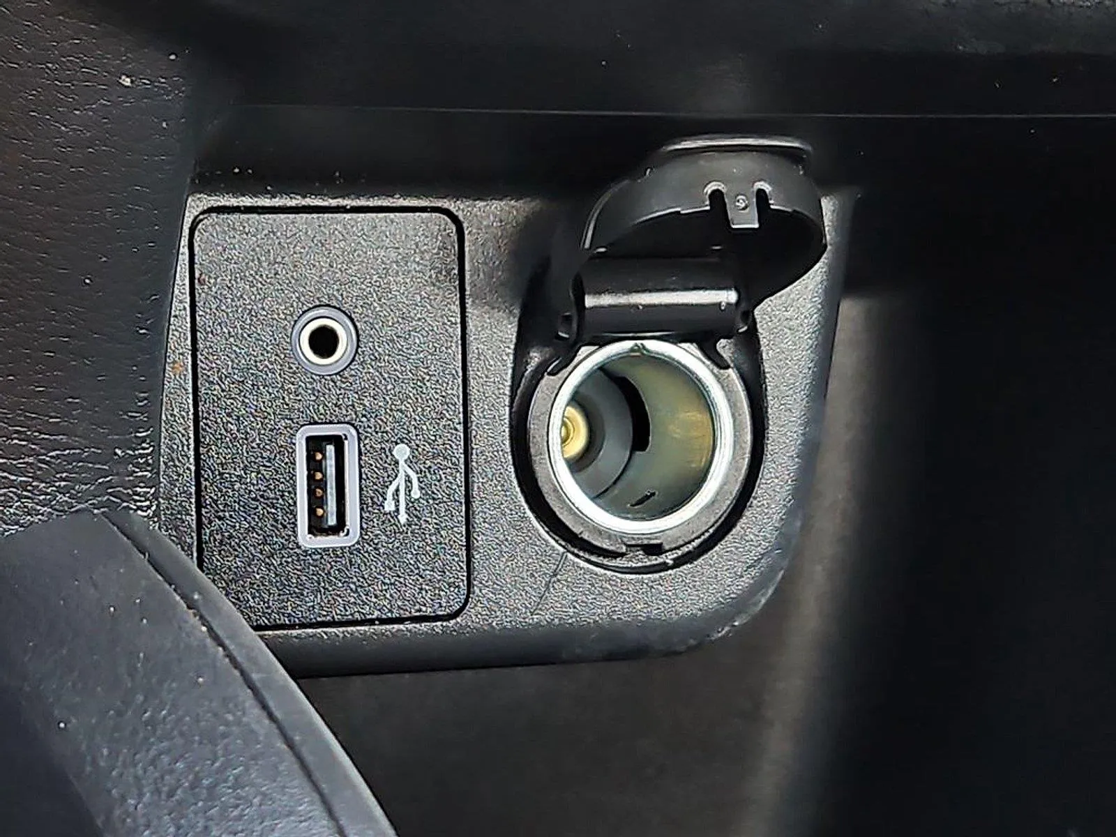 Nissan Versa photo 24