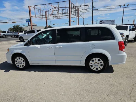 Another view of 2016 Dodge Grand Caravan SE for sale in Abilene, TX at Vincent Motor Company