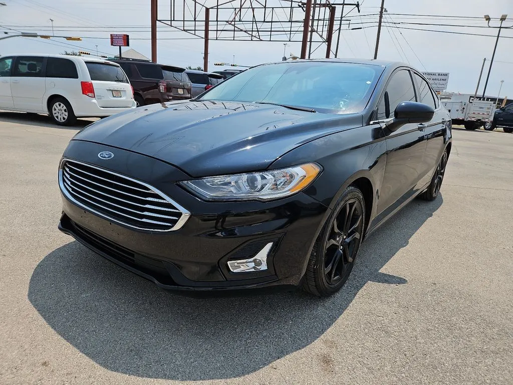 Black 2020 Ford Fusion SE for sale in Abilene, TX