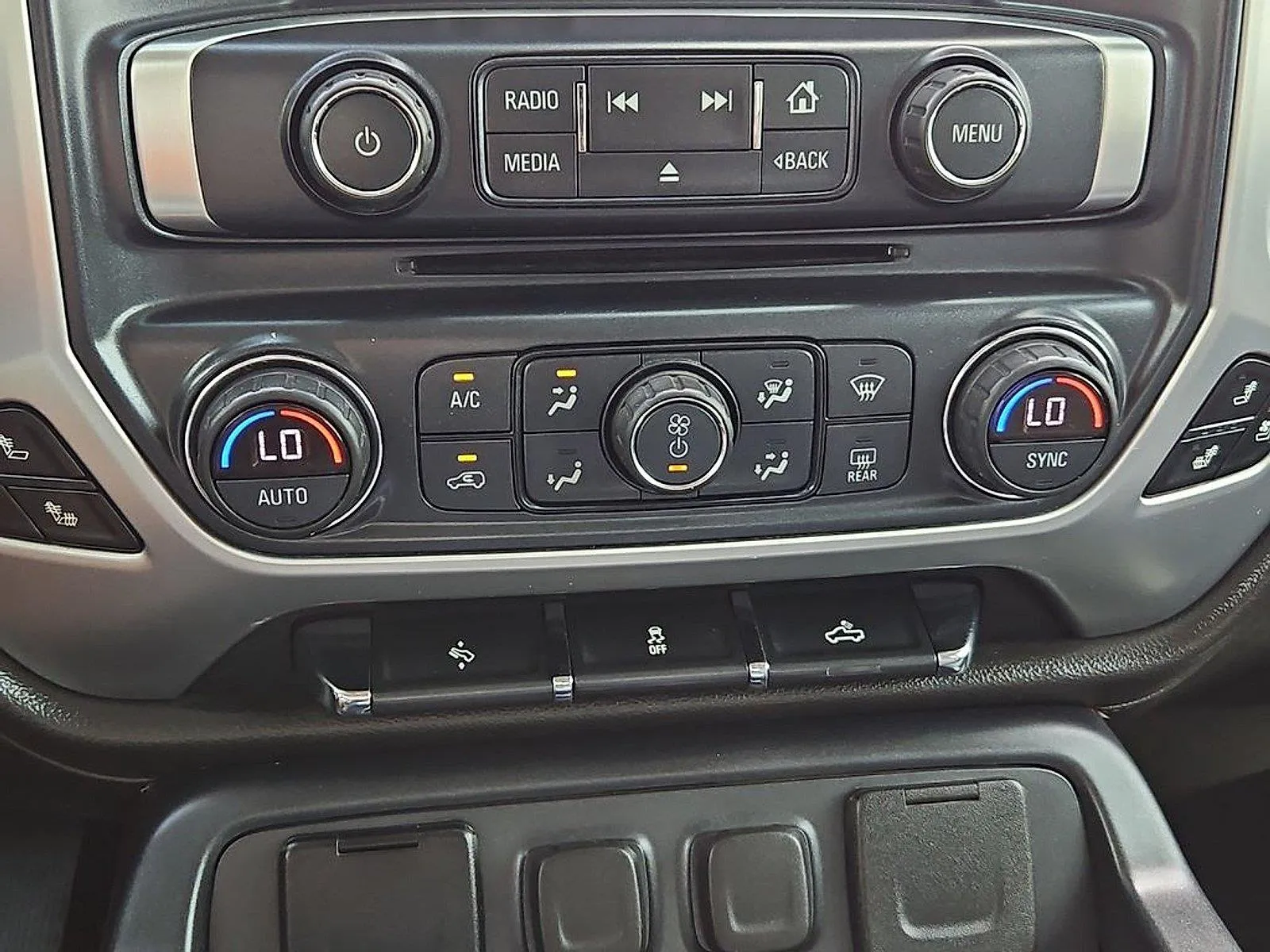 GMC Sierra photo 26