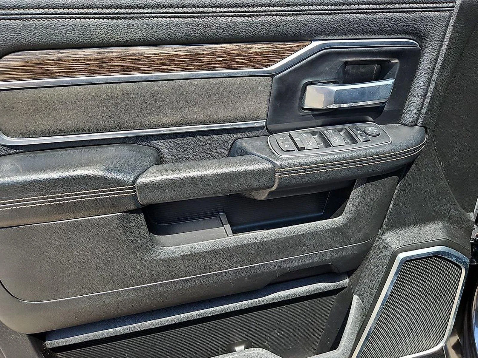 Ram 2500 photo 21