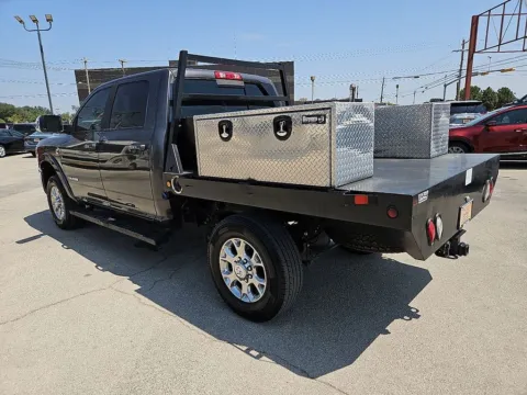 More photos of 2021 Ram 2500 Laramie at Vincent Motor Company, TX