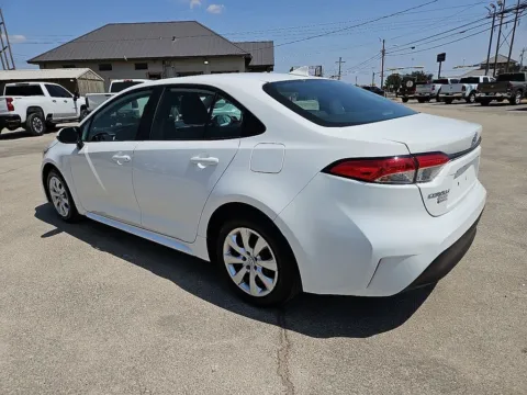 More photos of 2024 Toyota Corolla LE at Vincent Motor Company, TX