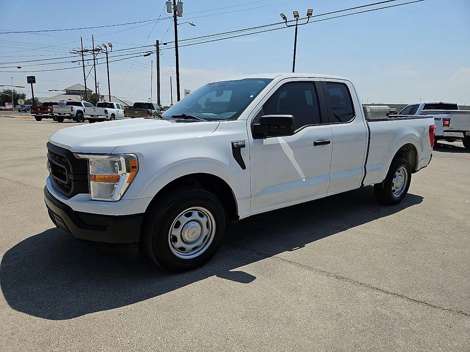 Ford F-150 photo 2