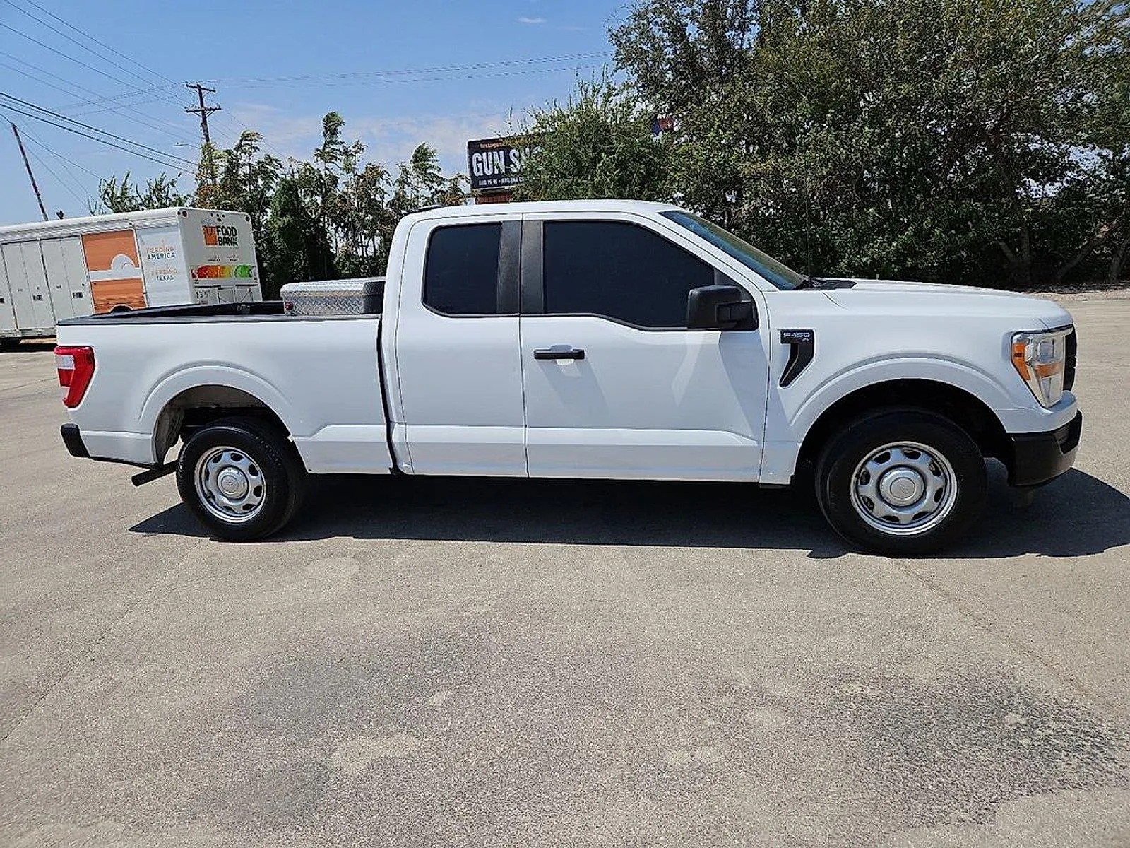 Ford F-150 photo 9