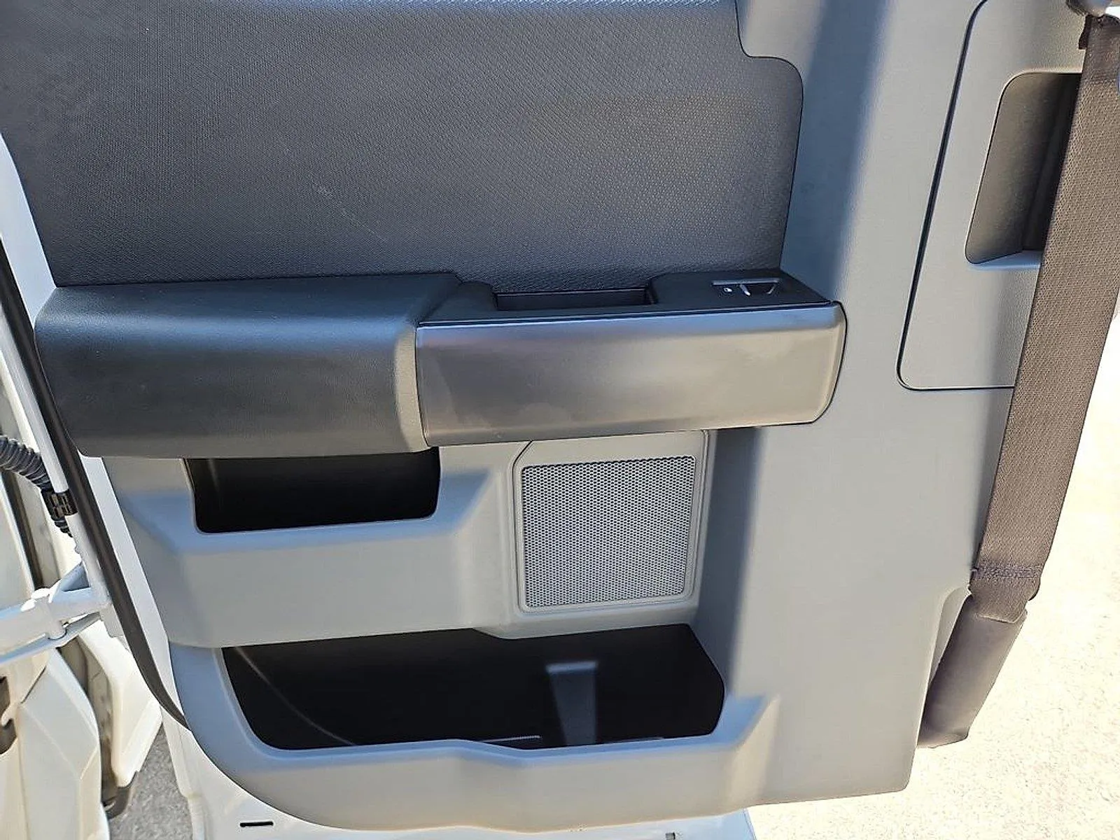 Ford F-150 photo 16