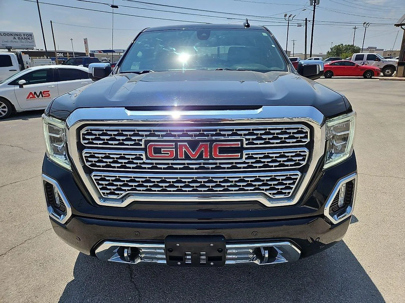 GMC Sierra photo 12
