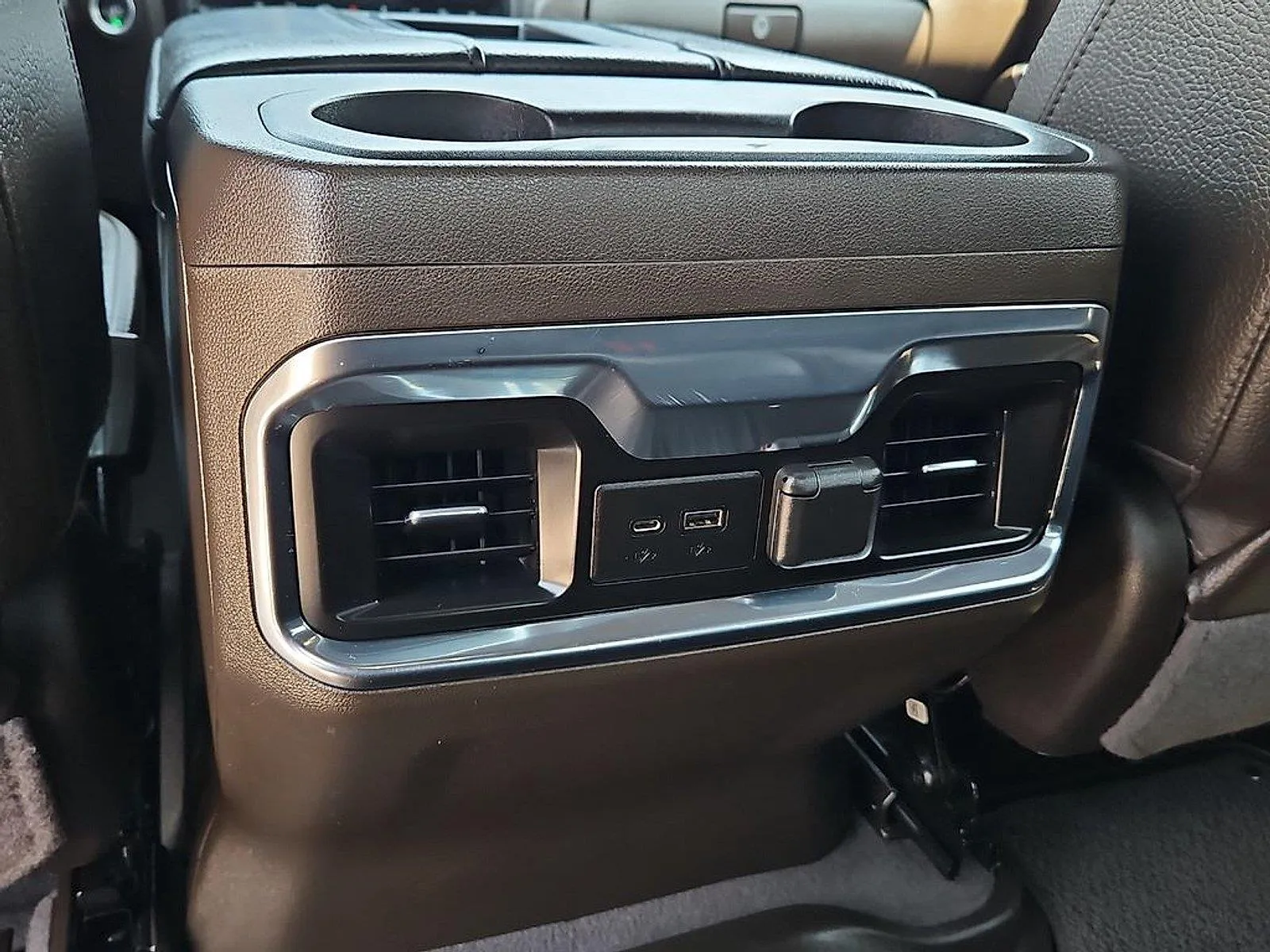 GMC Sierra photo 19