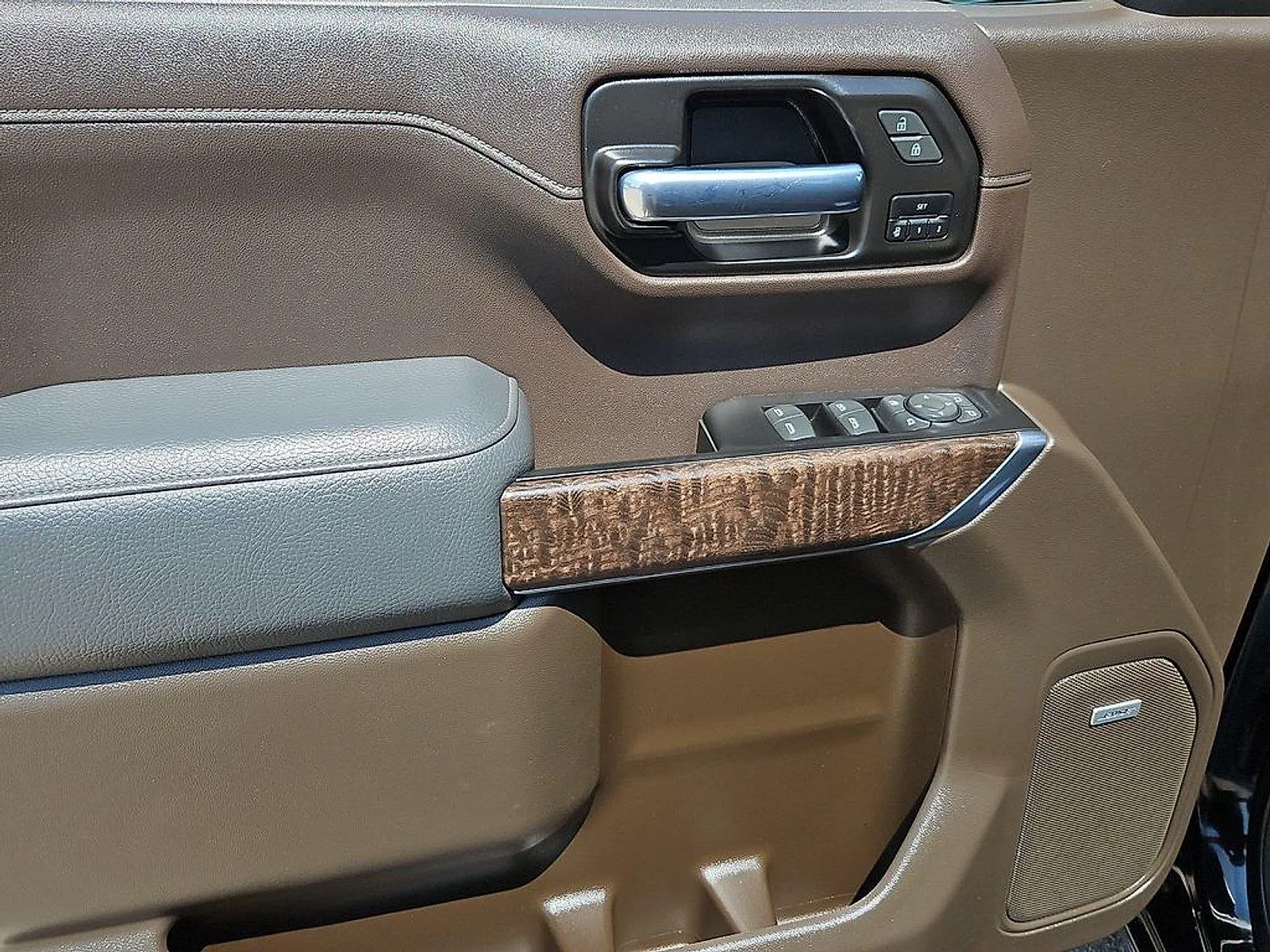 GMC Sierra photo 20