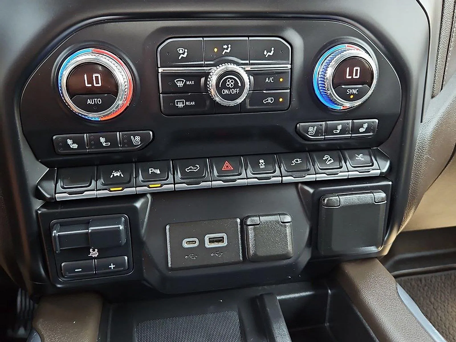GMC Sierra photo 25