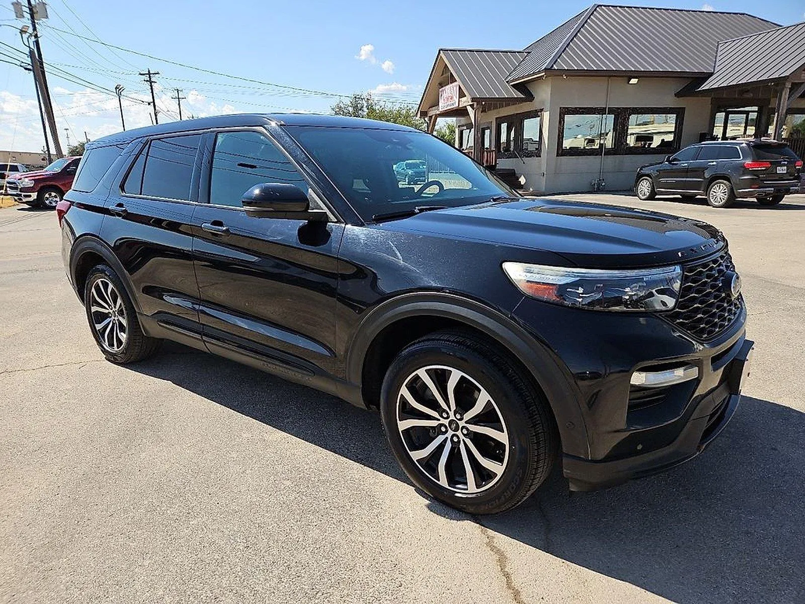 Ford Explorer photo 10