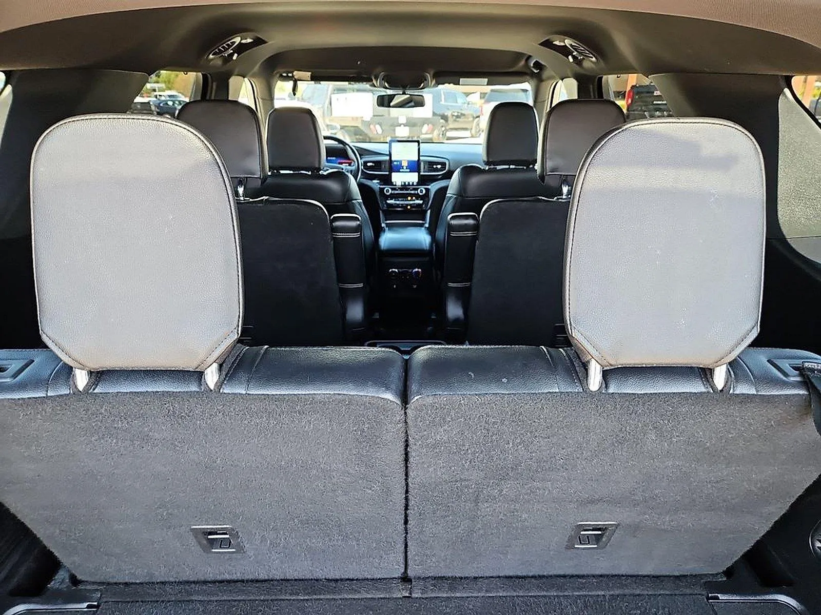 Ford Explorer photo 15