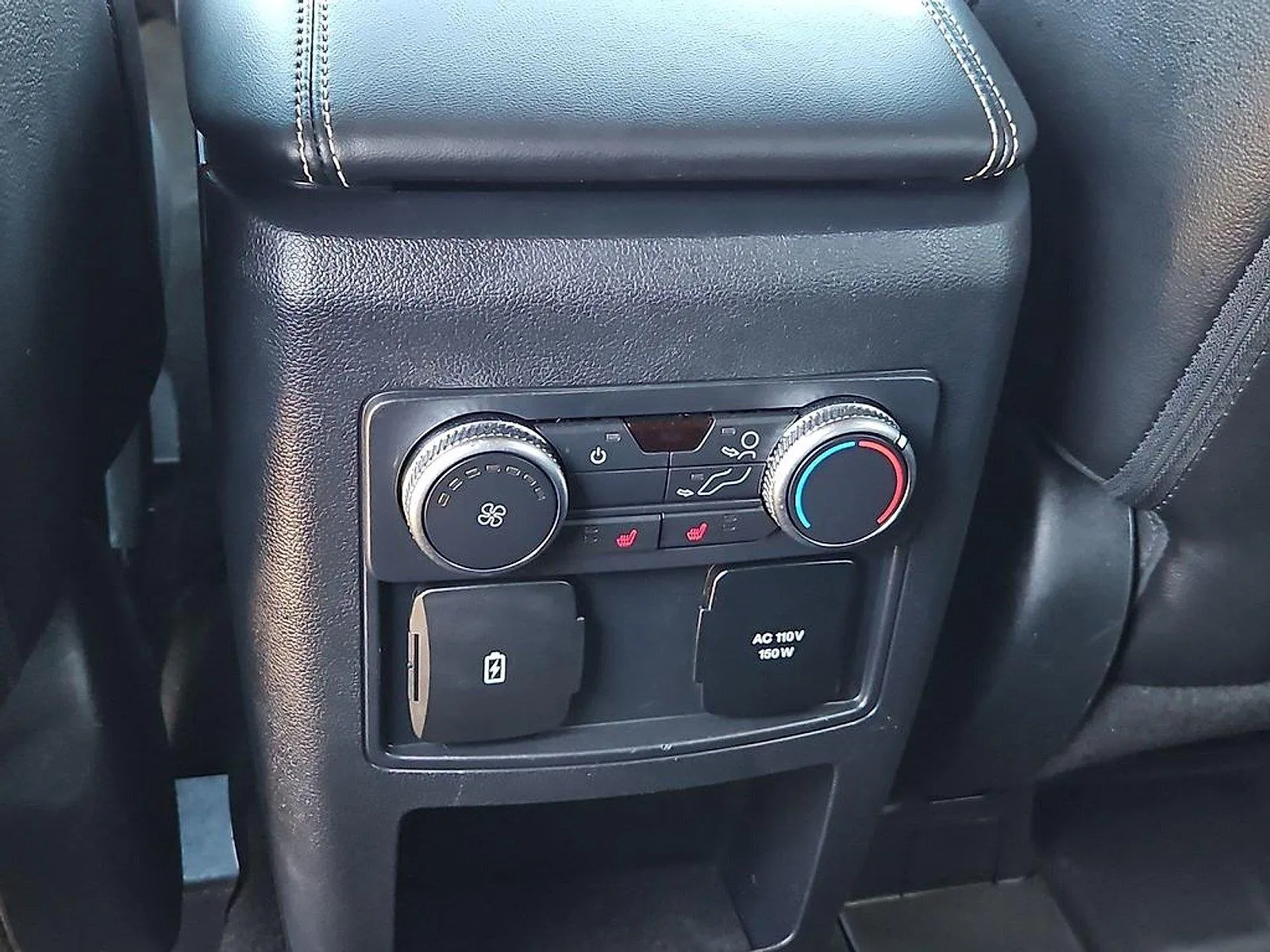 Ford Explorer photo 20