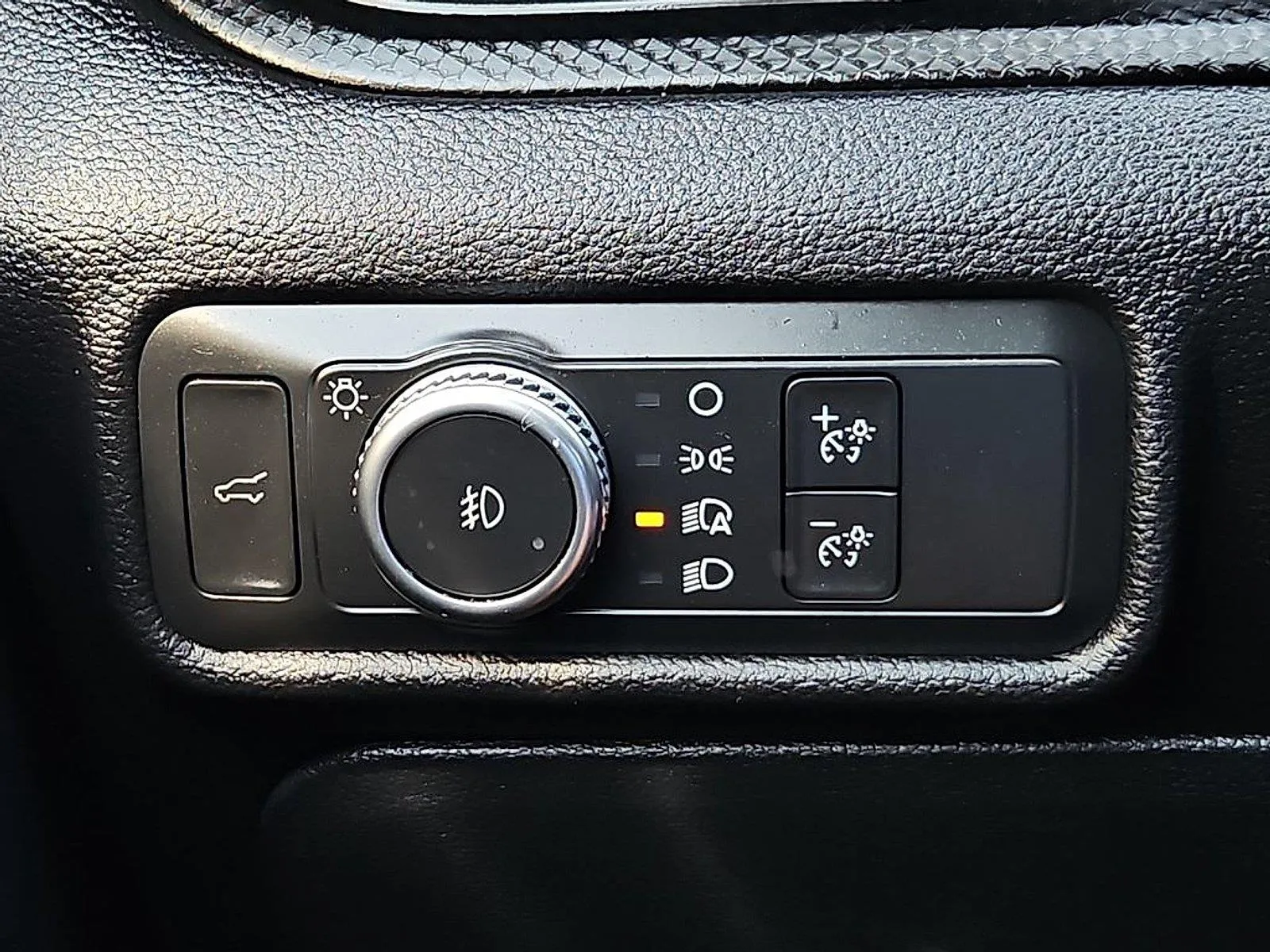 Ford Explorer photo 24
