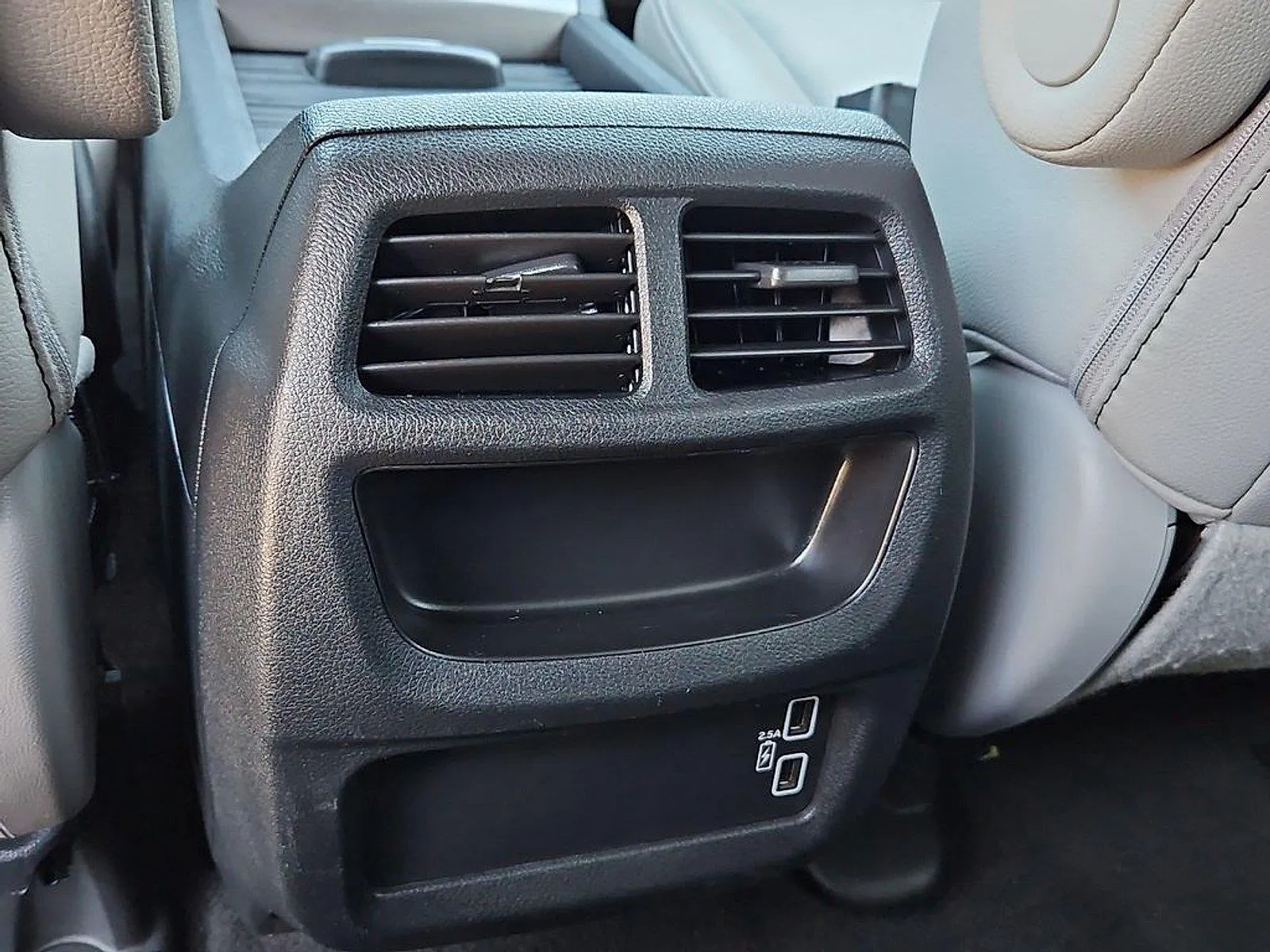 Honda Passport photo 19