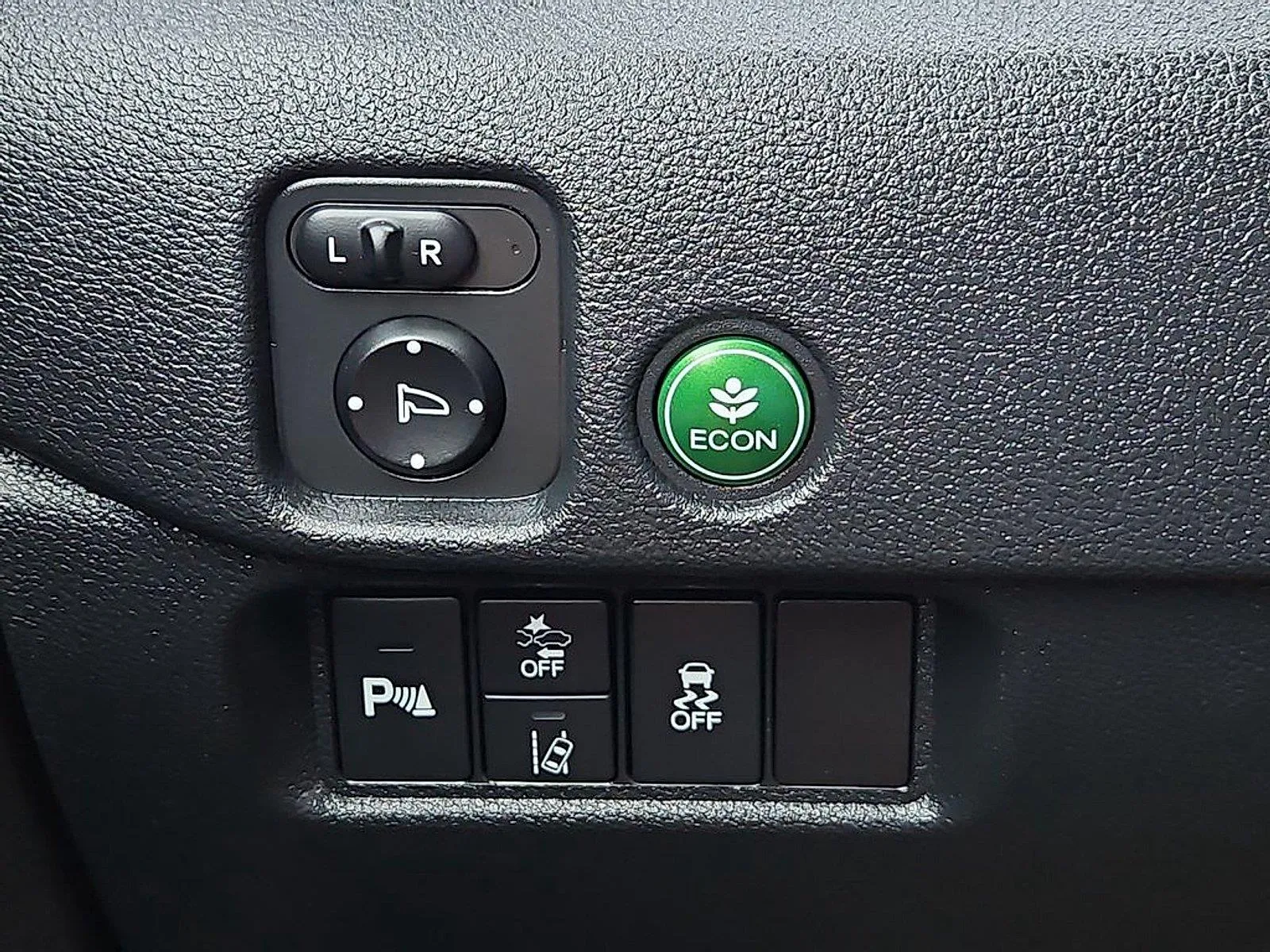 Honda Passport photo 23