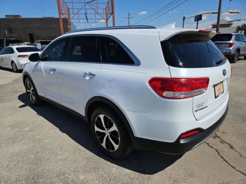 More photos of 2016 Kia Sorento EX at Vincent Motor Company, TX