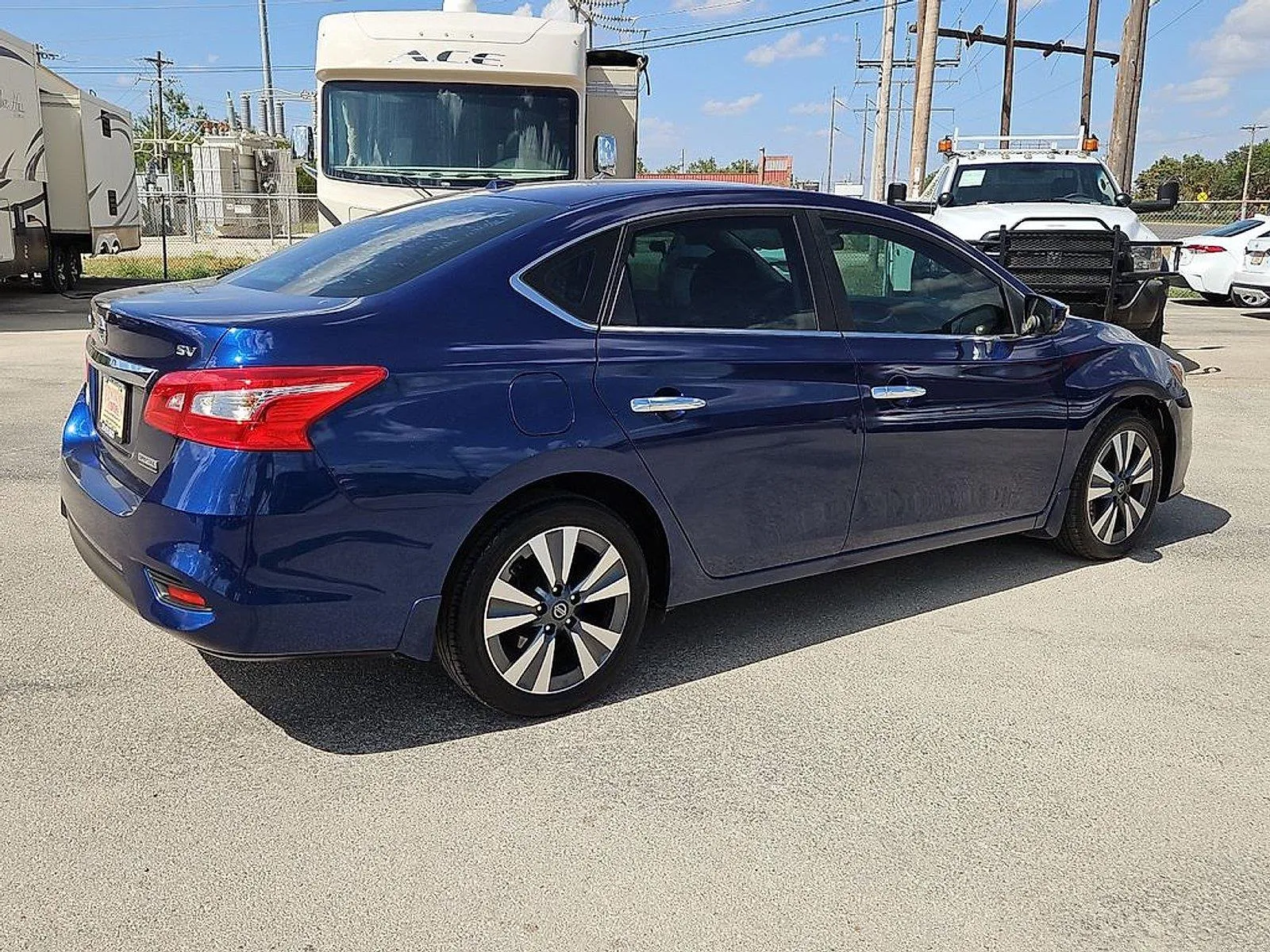 Nissan Sentra photo 8