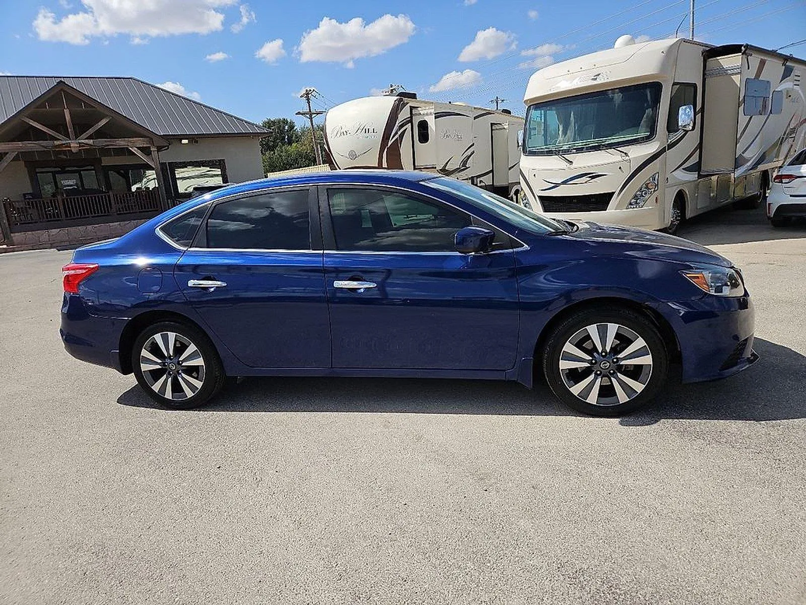 Nissan Sentra photo 9
