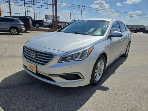 Silver 2017 Hyundai Sonata SE for sale in Abilene, TX