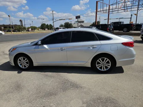 Another view of 2017 Hyundai Sonata SE for sale in Abilene, TX at Vincent Motor Company