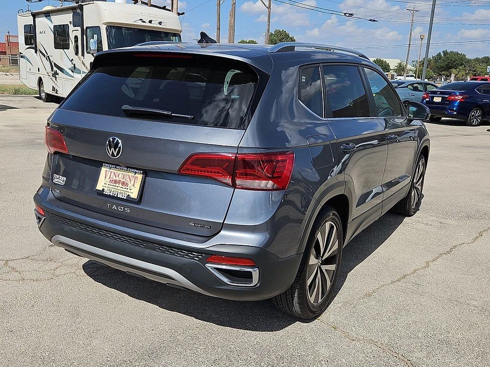 Volkswagen Taos photo 7