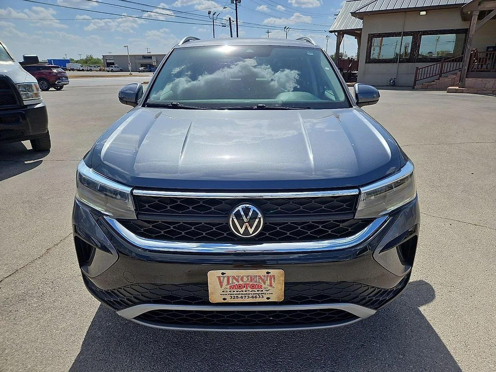 Volkswagen Taos photo 12