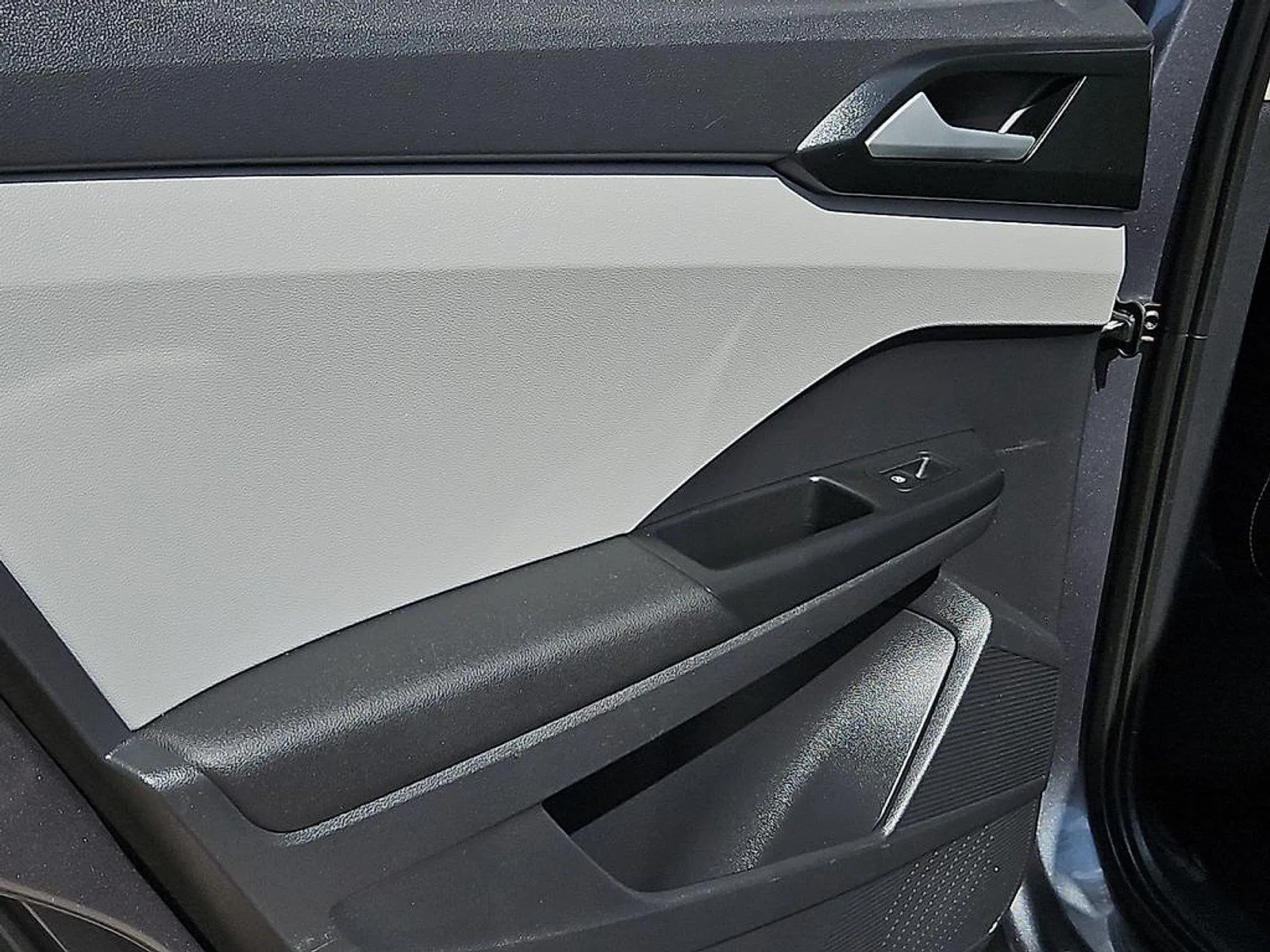 Volkswagen Taos photo 17